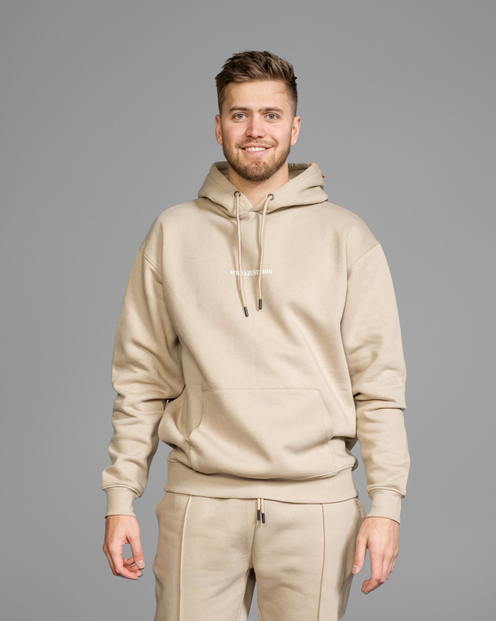 Studio Hoodie Loose Fit