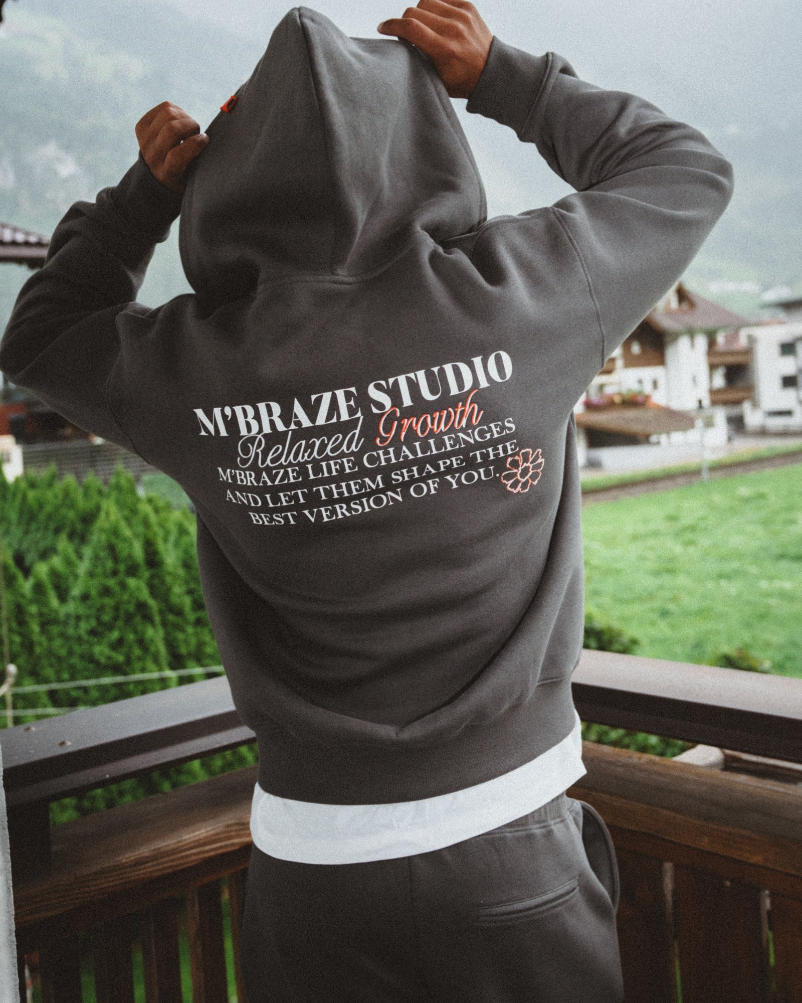 Studio Zipped Hoodie Loose Fit
